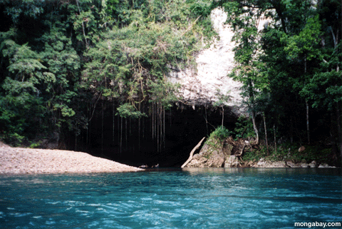 Rio da caverna