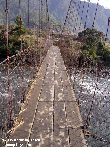 Pont au Bhutan