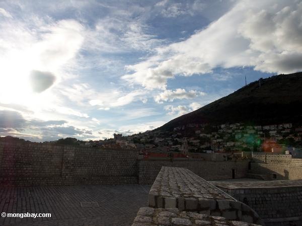 Vue de Dubrovnik des murs de ville
