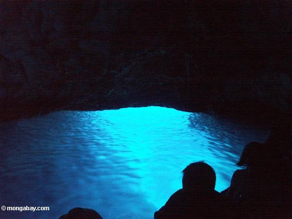 青の洞窟（洞窟） 、ビシェボ島：可視近くmodra špilja島